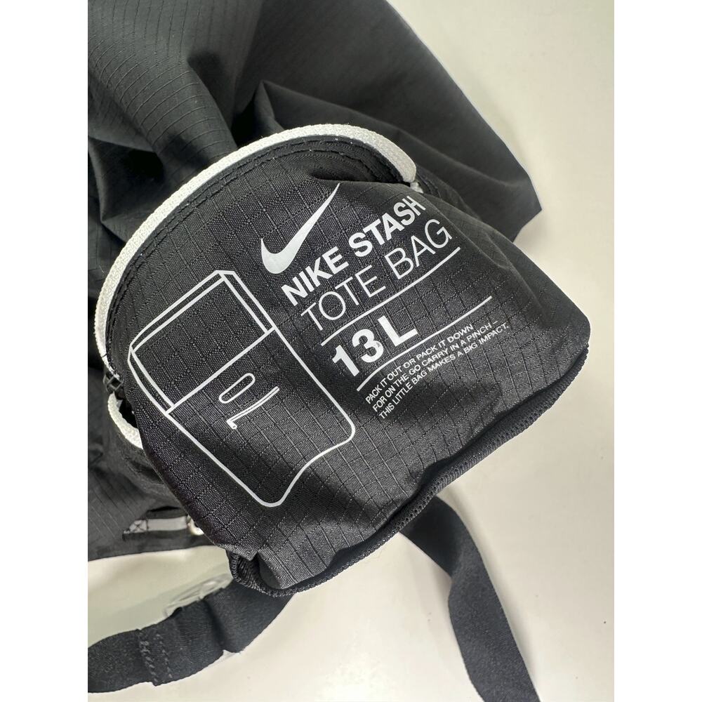 Nike Stash Tote Bag Sports Travel Packable Storage Black White DD1357 010 EUC - Picture 11 of 16